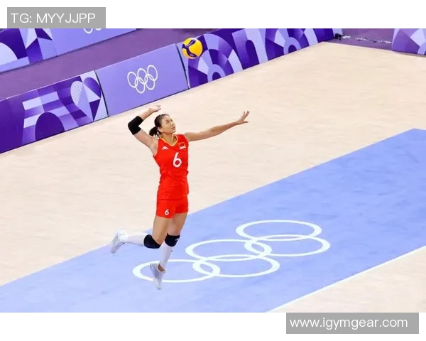 中国女排迎战塞尔维亚力争胜利展现团队精神与拼搏精神的巅峰对决